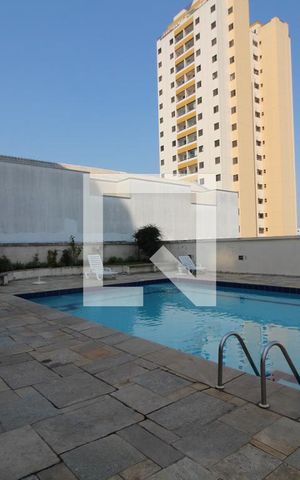 Apartamento para alugar com 85m², 3 quartos e 2 vagasÁrea comum - Piscina