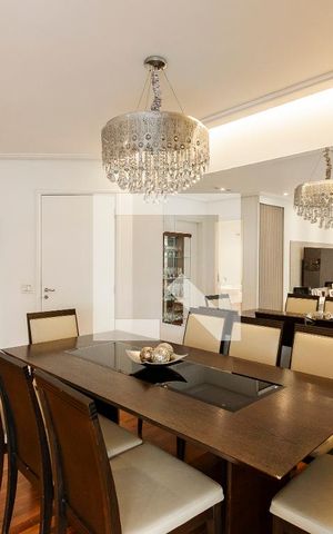 Apartamento à venda com 127m², 3 quartos e 2 vagas Apartamento à venda com 127m², 3 quartos e 2 vagasSala