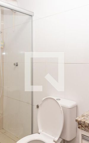 Casa de condomínio à venda com 200m², 3 quartos e 4 vagasBanheiro da Suíte 2
