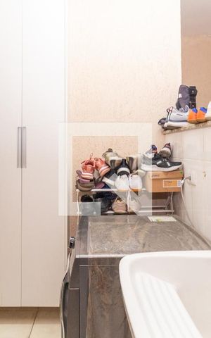 Casa de condomínio à venda com 200m², 3 quartos e 4 vagasÁrea de Serviço