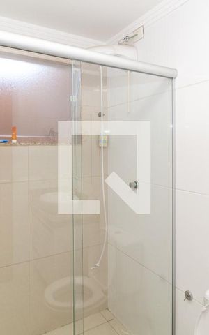 Casa de condomínio à venda com 200m², 3 quartos e 4 vagasBanheiro da Suíte 2