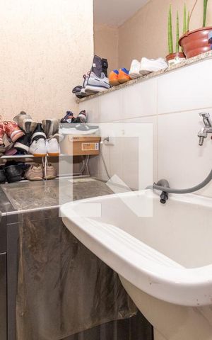 Casa de condomínio à venda com 200m², 3 quartos e 4 vagasÁrea de Serviço