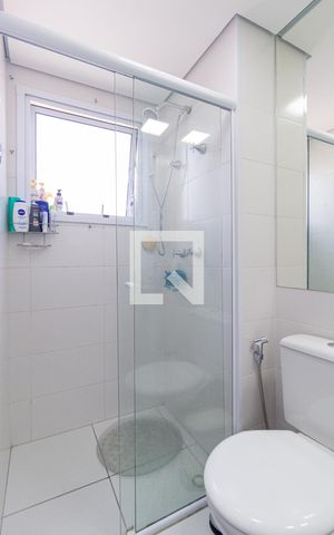Apartamento à venda com 56m², 2 quartos e 2 vagasBanheiro da suíte