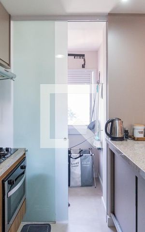 Apartamento à venda com 56m², 2 quartos e 2 vagasCozinha e área de serviço