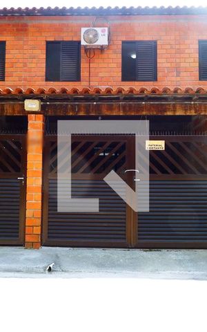 Casa de condomínio para alugar com 70m², 2 quartos e 1 vagaFachada