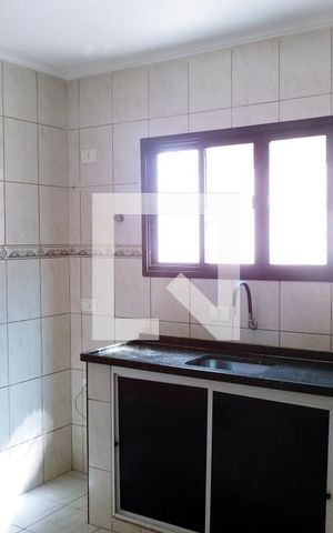Casa de condomínio para alugar com 70m², 2 quartos e 1 vagaCozinha
