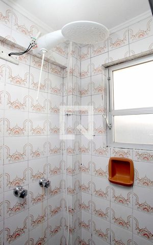 Apartamento para alugar com 45m², 1 quarto e sem vagaBanheiro