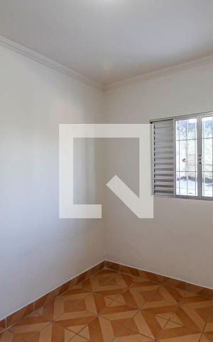 Casa para alugar com 100m², 3 quartos e 1 vaga Casa para alugar com 100m², 3 quartos e 1 vagaQuarto 1