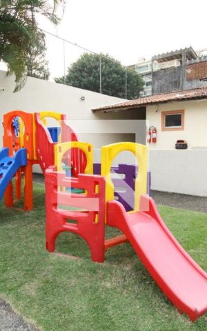 Casa de condomínio à venda com 83m², 3 quartos e 1 vaga Casa de condomínio à venda com 83m², 3 quartos e 1 vagaArea Kids