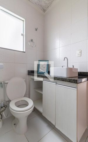 Casa à venda com 150m², 3 quartos e 2 vagas Casa à venda com 150m², 3 quartos e 2 vagasBanheiro Suíte