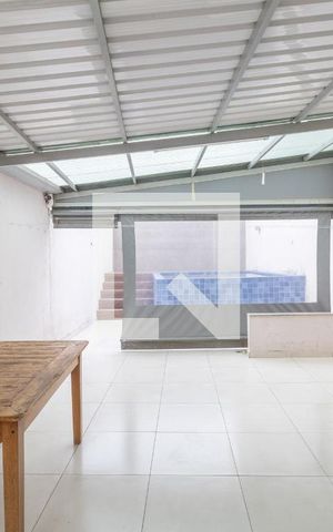 Casa à venda com 150m², 3 quartos e 2 vagas Casa à venda com 150m², 3 quartos e 2 vagasÁrea Gourmet