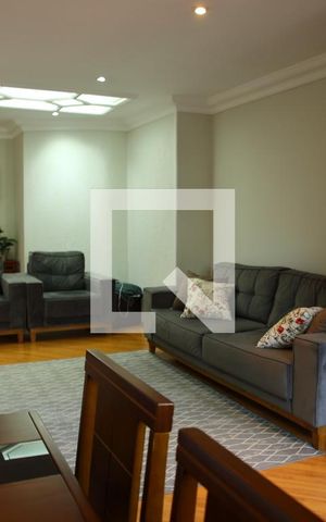 Casa à venda com 200m², 3 quartos e 4 vagasSala