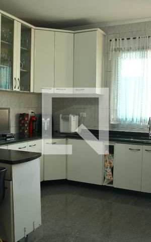 Casa à venda com 200m², 3 quartos e 4 vagasCozinha