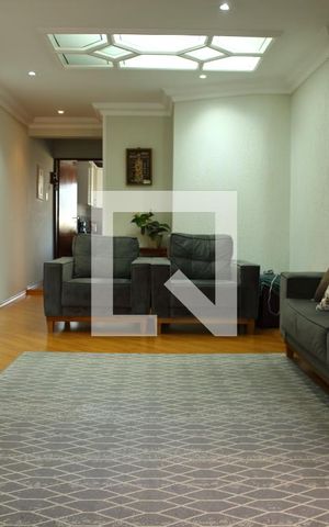 Casa à venda com 200m², 3 quartos e 4 vagasSala