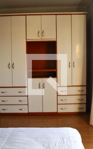 Casa à venda com 200m², 3 quartos e 4 vagasQuarto 1