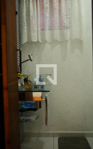 Casa à venda com 200m², 3 quartos e 4 vagasBanheiro 2