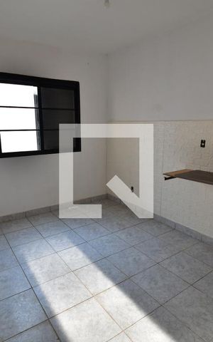 Casa à venda com 325m², 6 quartos e 3 vagasSala/Escritório