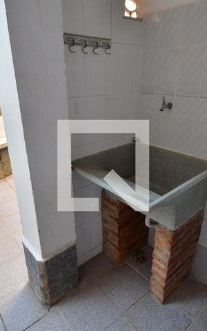 Casa à venda com 325m², 6 quartos e 3 vagasÁrea de Serviço
