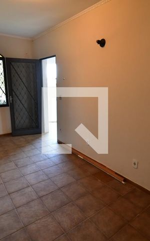 Casa à venda com 325m², 6 quartos e 3 vagasSala 1