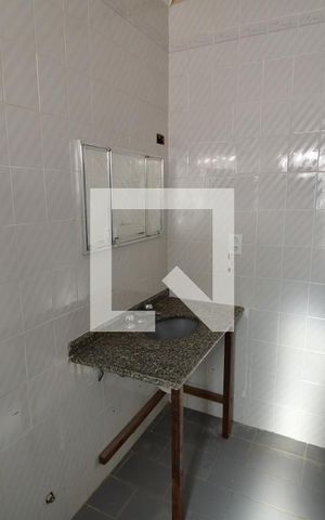 Casa à venda com 325m², 6 quartos e 3 vagasBanheiro 1
