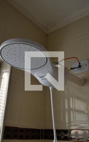 Casa à venda com 325m², 6 quartos e 3 vagasBanheiro 2 - Detalhe