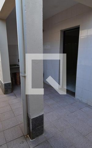 Casa à venda com 325m², 6 quartos e 3 vagasÁrea de Serviço