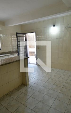 Casa à venda com 325m², 6 quartos e 3 vagasCozinha