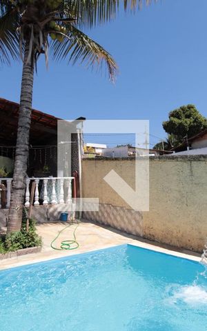 Casa à venda com 113m², 3 quartos e 4 vagasPiscina