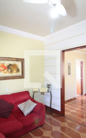 Casa à venda com 113m², 3 quartos e 4 vagasSala