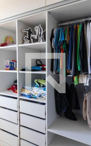 Casa à venda com 314m², 3 quartos e 3 vagas Casa à venda com 314m², 3 quartos e 3 vagasCloset do quarto 1