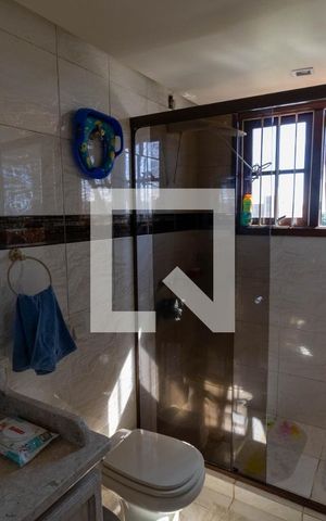 Casa à venda com 314m², 3 quartos e 3 vagas Casa à venda com 314m², 3 quartos e 3 vagasBanheiro 1