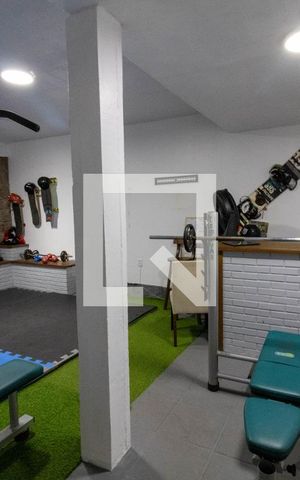 Casa à venda com 314m², 3 quartos e 3 vagas Casa à venda com 314m², 3 quartos e 3 vagasAcademia