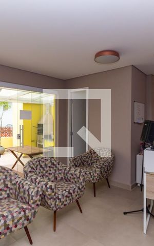 Casa à venda com 206m², 3 quartos e 2 vagas Casa à venda com 206m², 3 quartos e 2 vagasEscritório