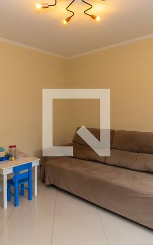 Casa à venda com 206m², 3 quartos e 2 vagas Casa à venda com 206m², 3 quartos e 2 vagasSala