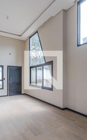 Casa de condomínio à venda com 122m², 3 quartos e 2 vagas Casa de condomínio à venda com 122m², 3 quartos e 2 vagasSala