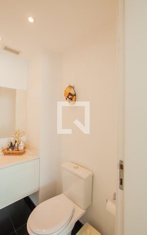 Apartamento à venda com 150m², 3 quartos e 3 vagas Apartamento à venda com 150m², 3 quartos e 3 vagasLavabo