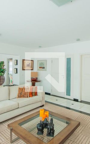 Apartamento à venda com 150m², 3 quartos e 3 vagas Apartamento à venda com 150m², 3 quartos e 3 vagasSala