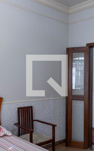Casa à venda com 375m², 3 quartos e 4 vagas Casa à venda com 375m², 3 quartos e 4 vagasQuarto 1