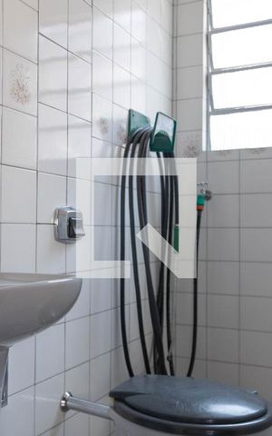 Casa à venda com 375m², 3 quartos e 4 vagas Casa à venda com 375m², 3 quartos e 4 vagasBanheiro