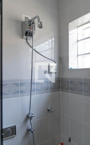 Casa à venda com 375m², 3 quartos e 4 vagas Casa à venda com 375m², 3 quartos e 4 vagasBanheiro da Suíte