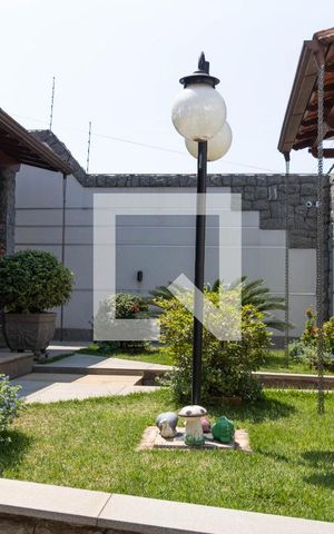 Casa à venda com 375m², 3 quartos e 4 vagas Casa à venda com 375m², 3 quartos e 4 vagasJardim