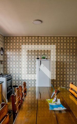 Casa à venda com 250m², 3 quartos e 2 vagas Casa à venda com 250m², 3 quartos e 2 vagasCozinha