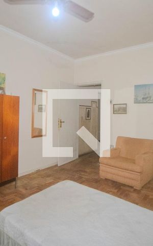 Casa à venda com 411m², 5 quartos e 4 vagas Casa à venda com 411m², 5 quartos e 4 vagasQuarto 1
