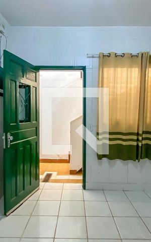 Casa à venda com 320m², 3 quartos e 2 vagas Casa à venda com 320m², 3 quartos e 2 vagasCozinha Edícula