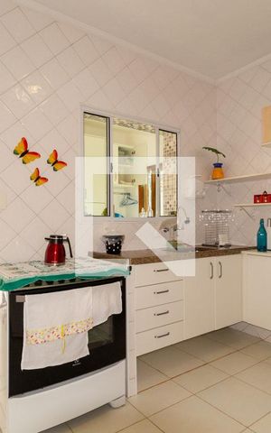 Casa à venda com 240m², 5 quartos e 3 vagas Casa à venda com 240m², 5 quartos e 3 vagasCozinha
