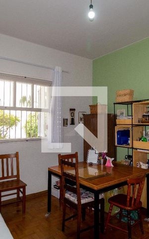 Casa à venda com 240m², 5 quartos e 3 vagas Casa à venda com 240m², 5 quartos e 3 vagasCasa 2 - Quarto 2