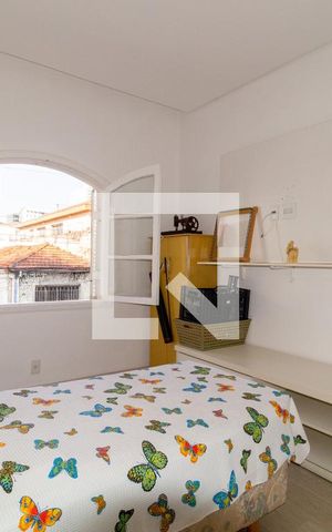 Casa à venda com 240m², 5 quartos e 3 vagas Casa à venda com 240m², 5 quartos e 3 vagasQuarto 1