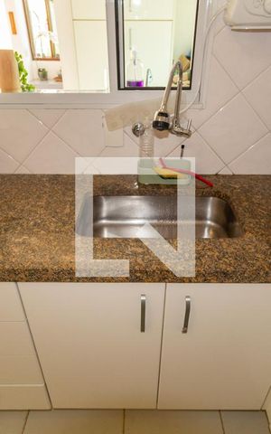 Casa à venda com 240m², 5 quartos e 3 vagas Casa à venda com 240m², 5 quartos e 3 vagasDetalhe - Cozinha