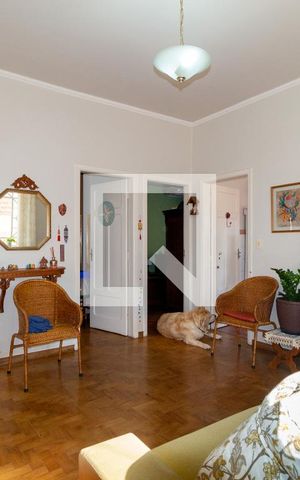 Casa à venda com 240m², 5 quartos e 3 vagas Casa à venda com 240m², 5 quartos e 3 vagasCasa 2 - Sala