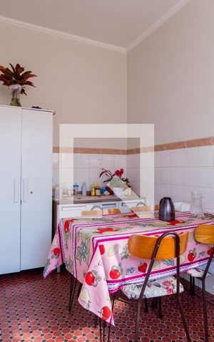 Casa à venda com 240m², 5 quartos e 3 vagas Casa à venda com 240m², 5 quartos e 3 vagasCasa 2 - Cozinha